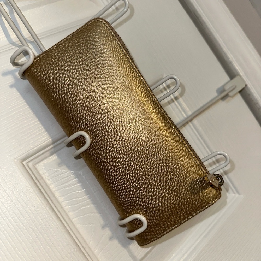 Michael Kors Gold Women's Wallet - Picture 3 of 4